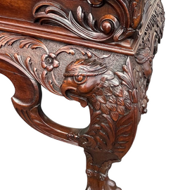18th Century Irish George II Mahogany Console Table closeup leg