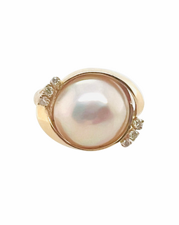 Vintage 14K Gold Diamond and Mabe Pearl Ring