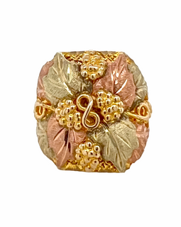 Large Men's Black Hills Gold Leaf & Grape Design 10K Gold Ring