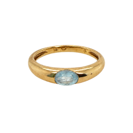 H. Stern 18K yellow gold ring with an oval faceted aquamarine, front view