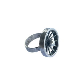 Sterling Silver Vintage Wheel Ring side