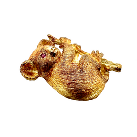 Vintage 18K Gold Koala Bear Brooch With Ruby Eyes view at an angle