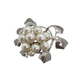 full view of Vintage Sterling Silver Cultured Pearl Cluster Brooch Pendant 