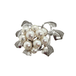 Another full view of Vintage Sterling Silver Cultured Pearl Cluster Brooch Pendant