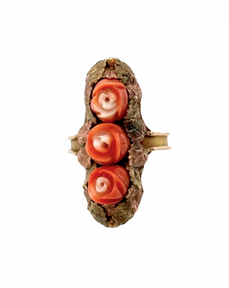 Victorian 14K Rose & Yellow Gold Ring with Carved Coral Roses face view